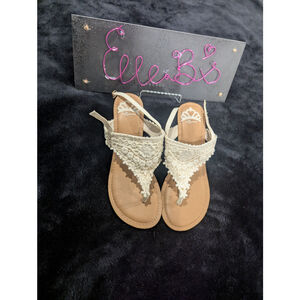 EUC Fergilicious Wedge with Cream Floral 7.5